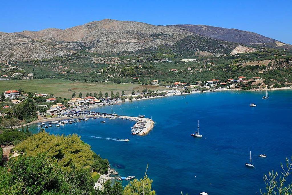 Yannis' Village Keri Pokoj fotografie